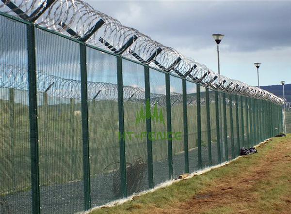 High security fence with razor&barbed wire