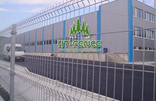 Factors affecting the service life of welded wire panel fence