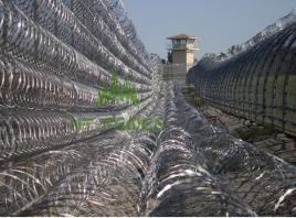 Welded Razor Wire Mesh Is Used In Airports And Military Bases